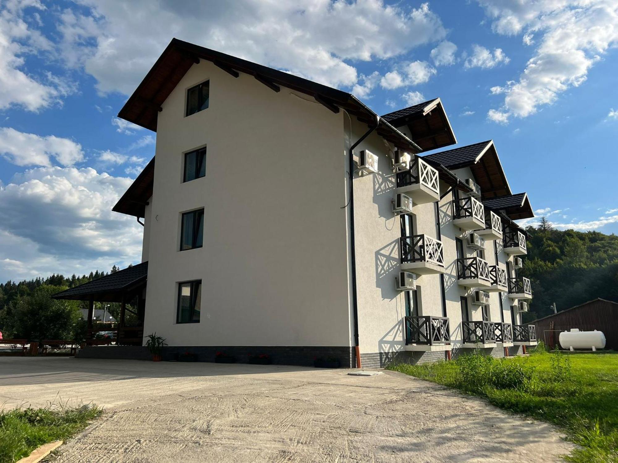 Casa Elena - Resort & Spa Voronet Buitenkant foto